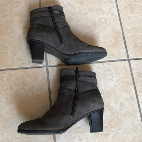 Gabor grey suede booties with heels - Picture 4 of 8